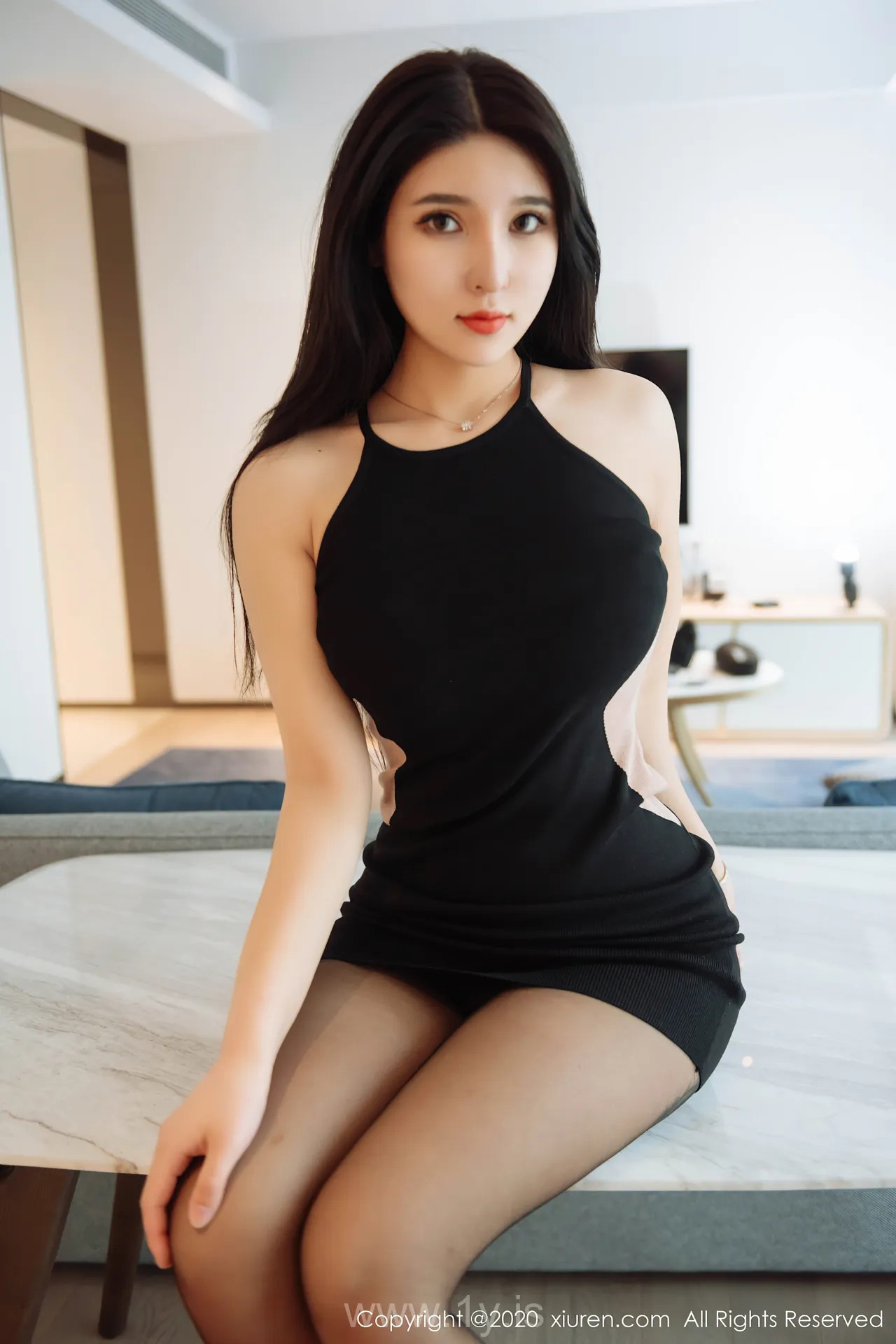 XIUREN(秀人网) NO.2324 Breathtaking & Good-looking Chinese Model 姝姝妹妹